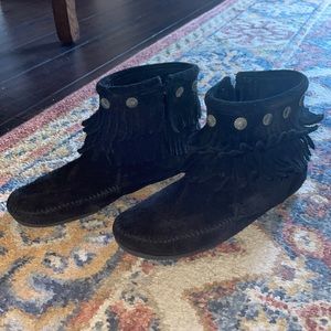 Minnetonka Black Suede Leather Booties- Size 6